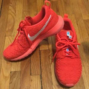 Nike Roshe NM Flyknit Bright Crimson